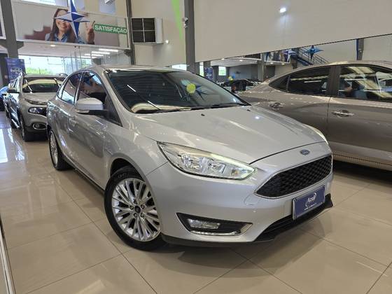 FORD FOCUS 2.0 SE 16V FLEX 4P POWERSHIFT FORD FOCUS 2.0 SE 16V FLEX 4P POWERSHIFT